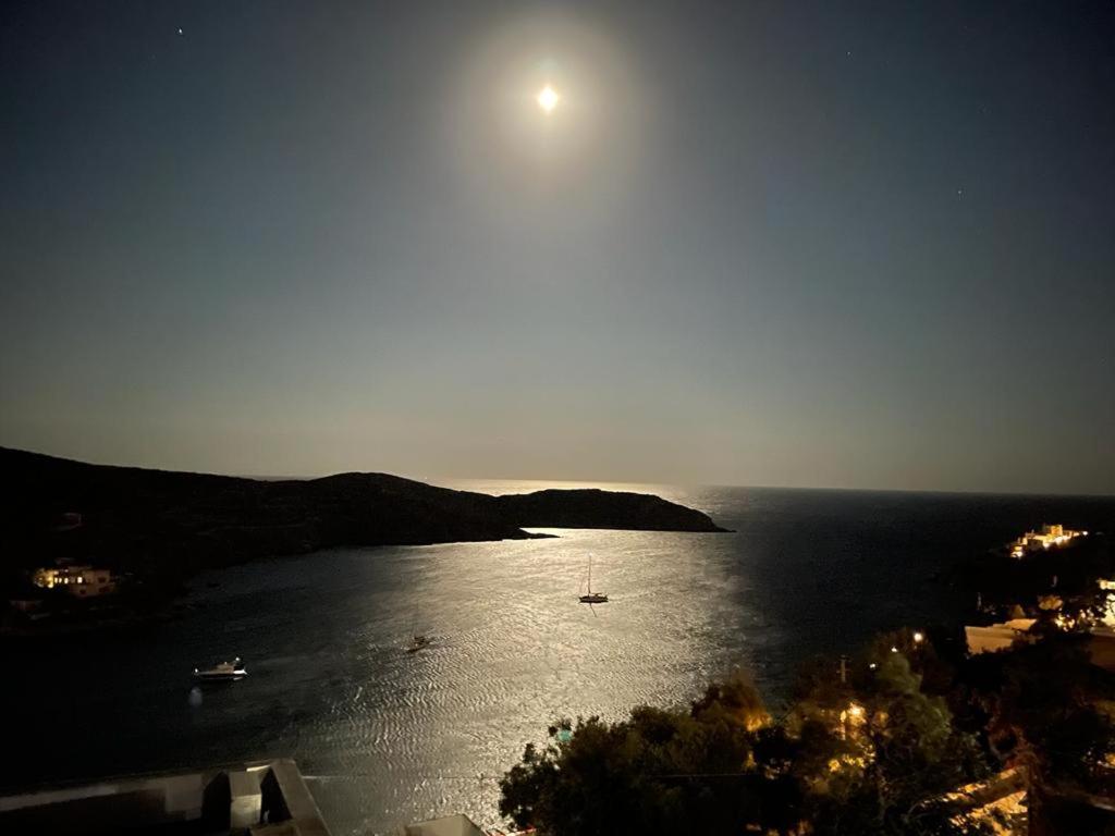 Vacation House With Stunning View - Vári Esterno foto
